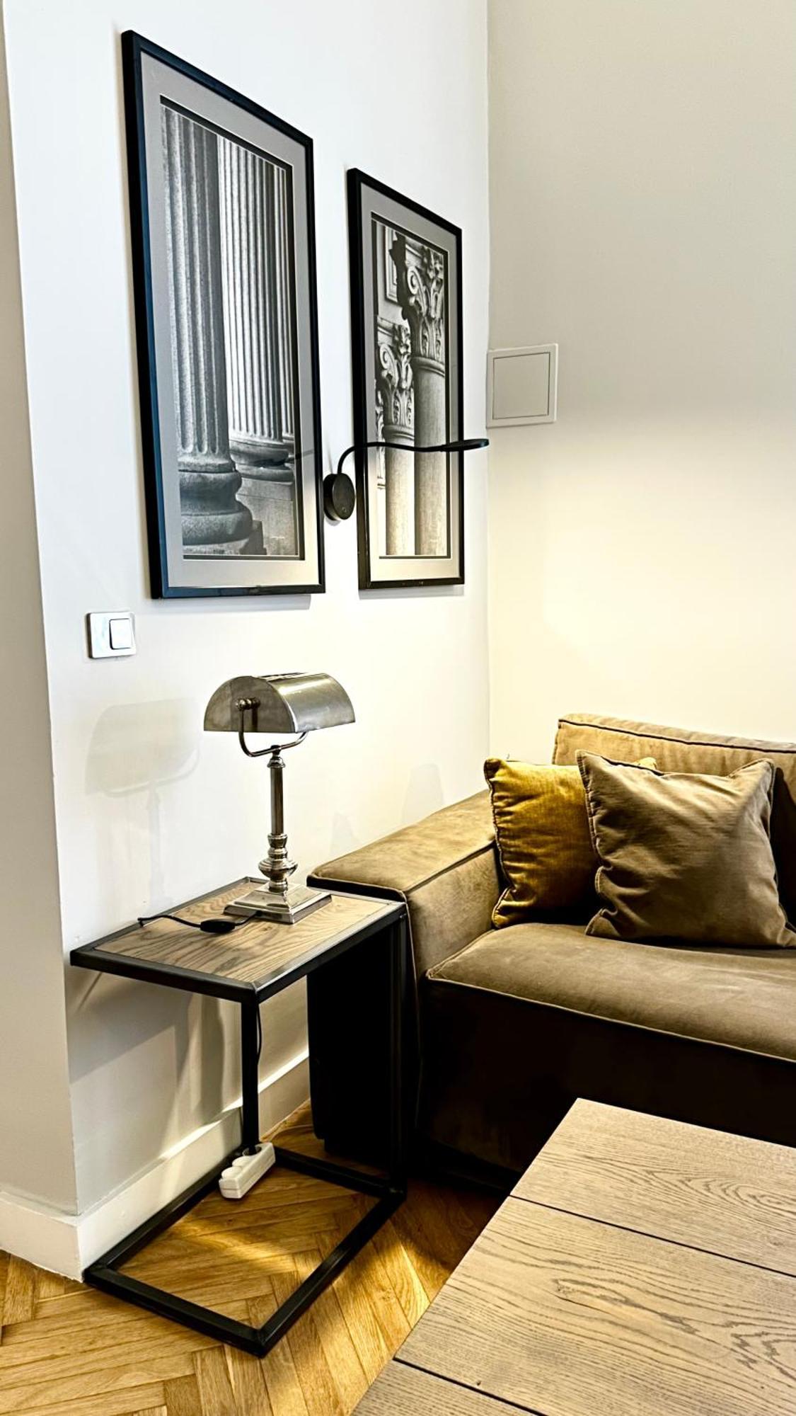 4M High Apartment In Heart Of Warsaw! Esterno foto