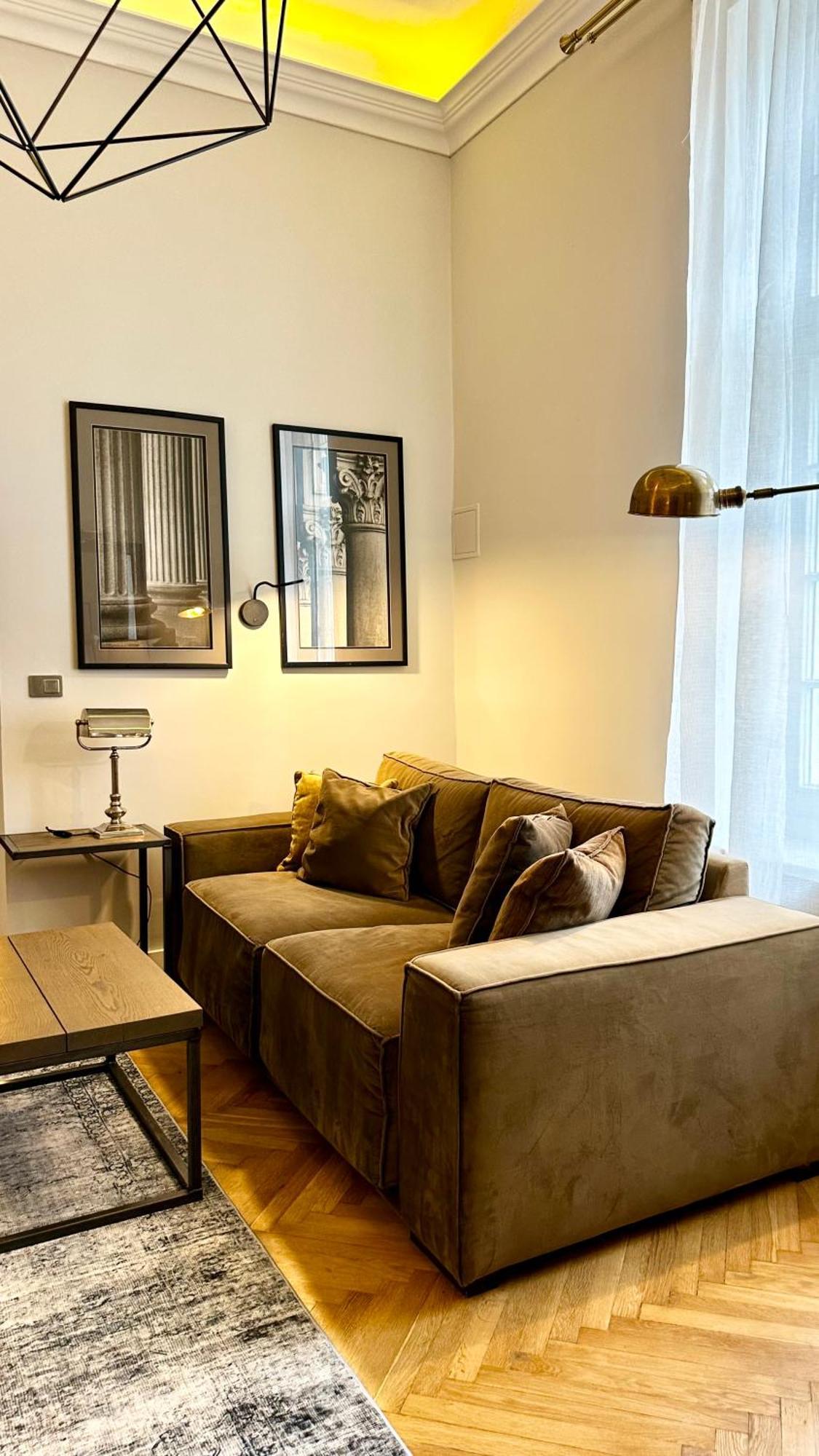 4M High Apartment In Heart Of Warsaw! Esterno foto
