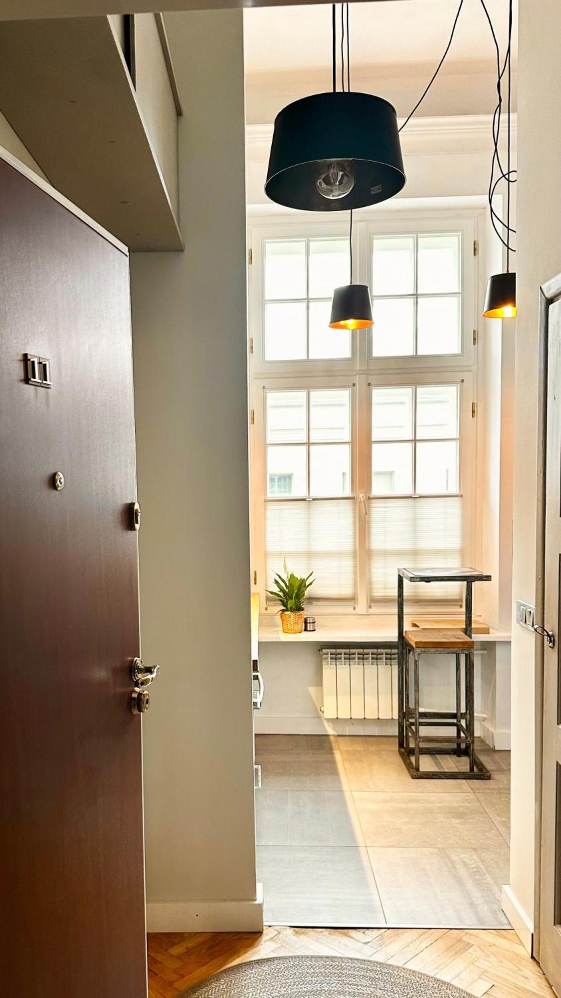 4M High Apartment In Heart Of Warsaw! Esterno foto